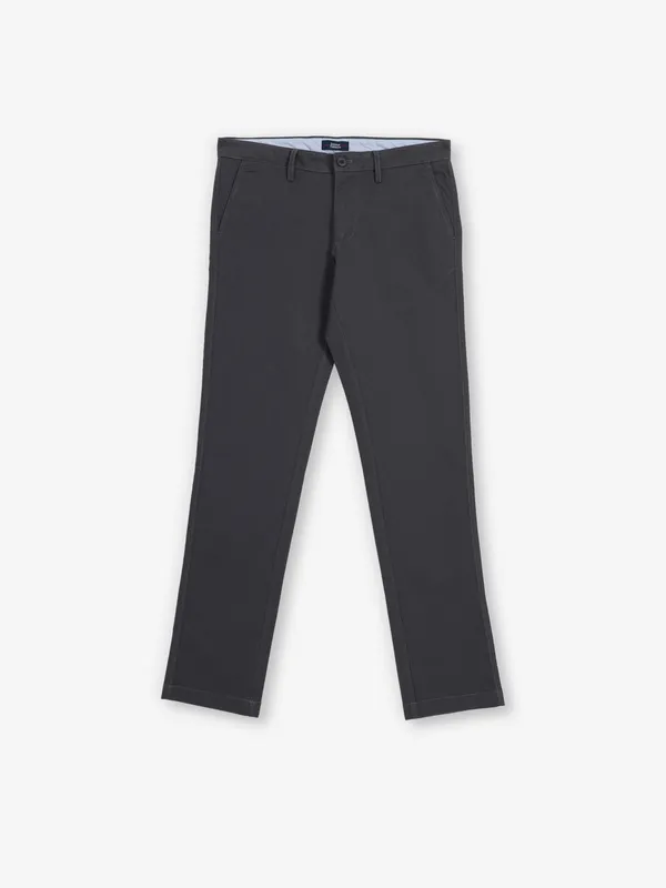 INDIAN TERRAIN dark grey solid trousers for men