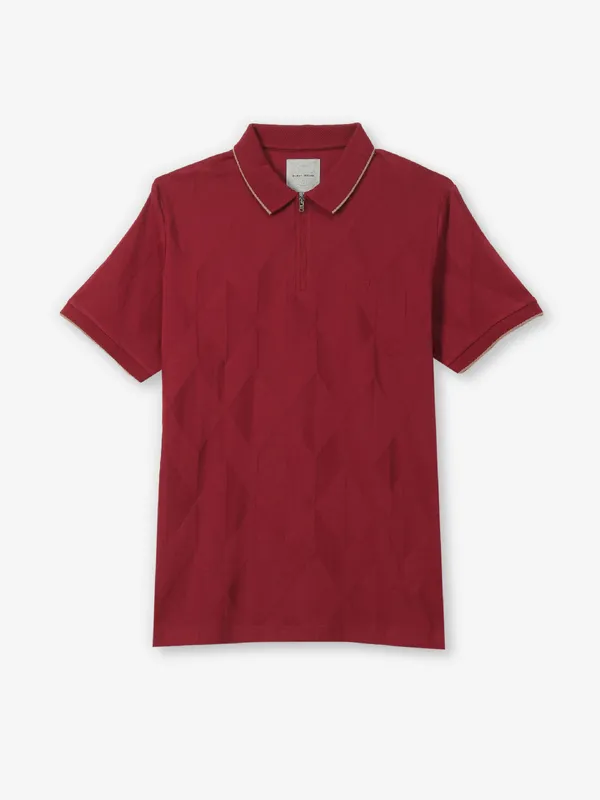 INDIAN TERRAIN maroon textured t-shirt