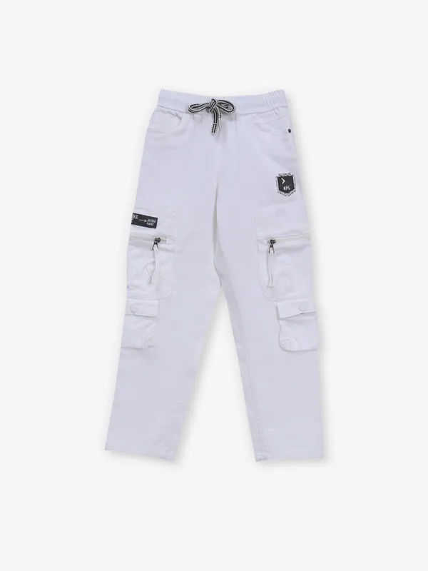 KEPEL white solid cargo fit jeans