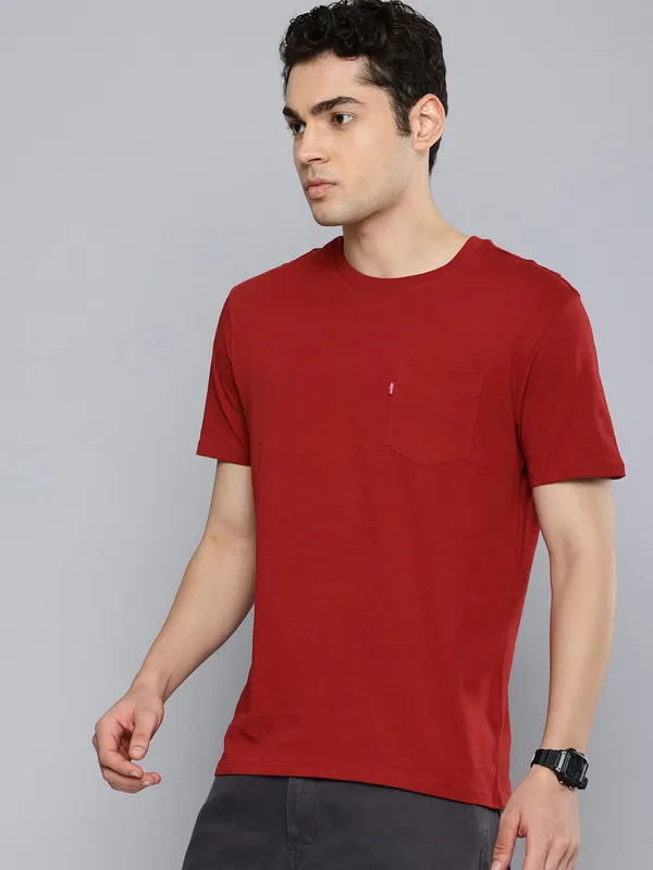 LEVIS plain red cotton t-sirt for casual