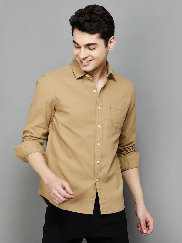 LEVIS solid khaki mens casual wear shirt