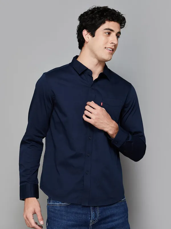 LEVIS solid navy slim fit cotton shirt for men