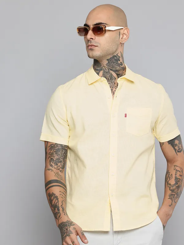 LEVIS yellow plain casual slim fit shirt