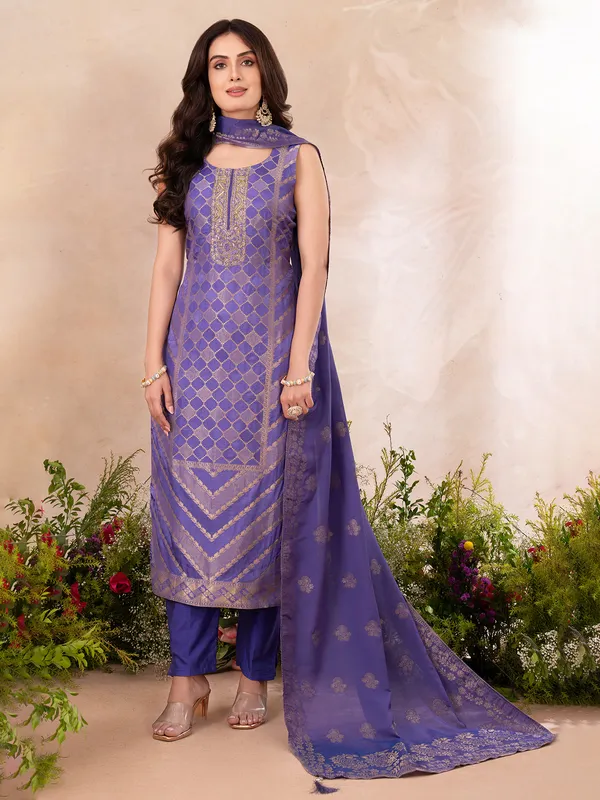 Light purple silk salwar suit with dupatta for women