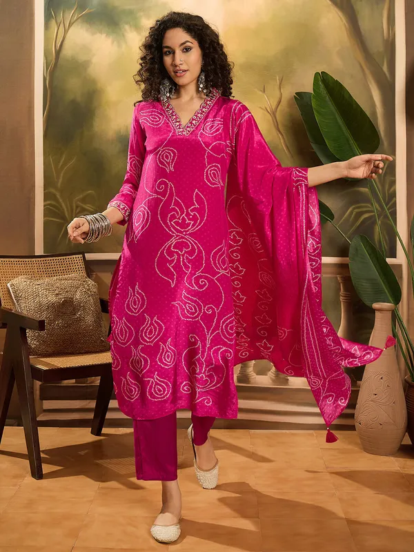 Magenta printed silk kurti set with resham work