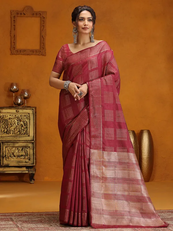 Maroon saree wedding wear in silk