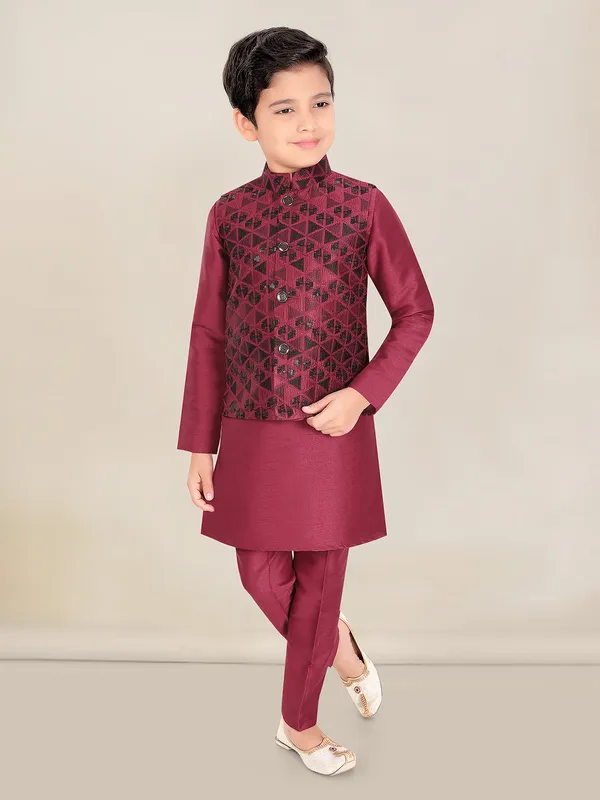Maroon silk embroidered waistcoat set