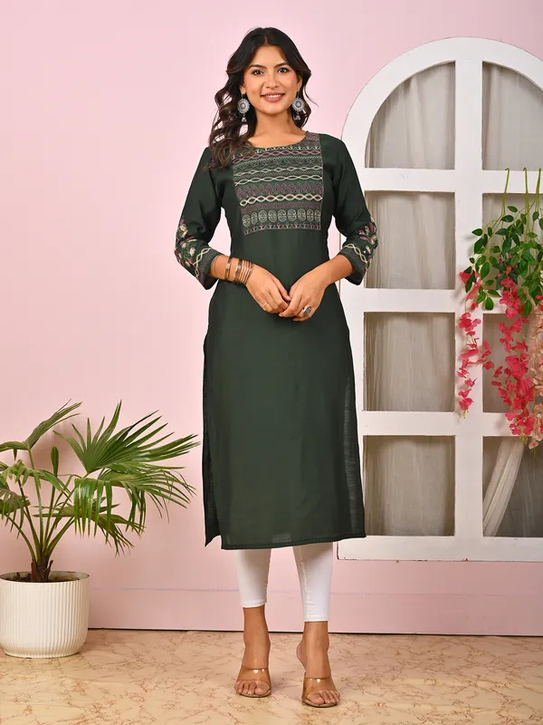 Mehendi green cotton silk yoke embroidered kurti