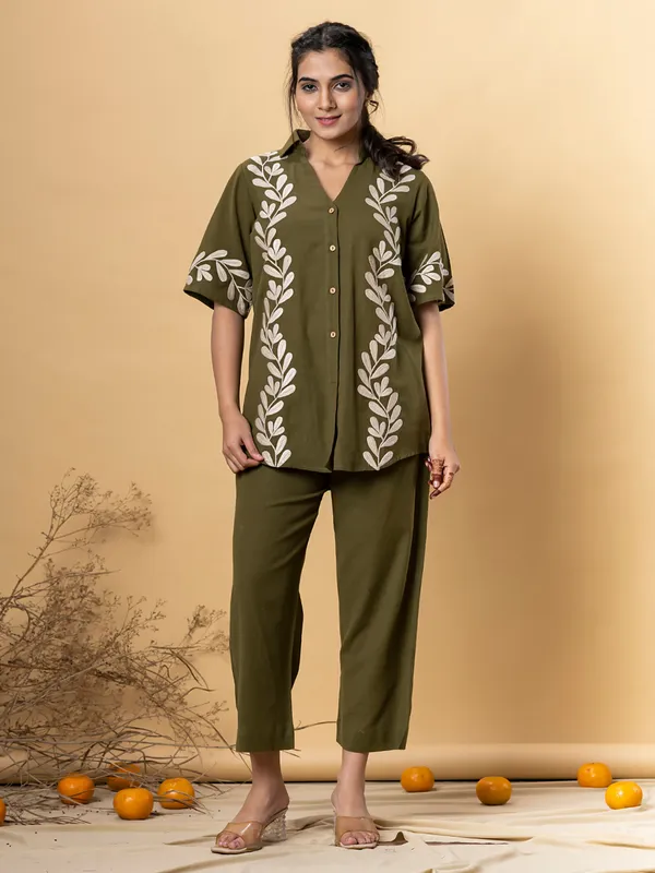 Mehendi green silk co-ord set for women