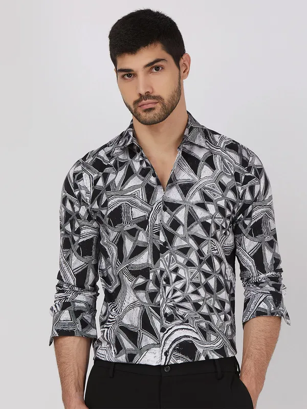 MUFTI black and white cotton printed shirt