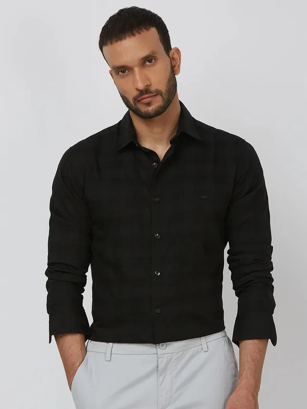 MUFTI black checkered cotton casual shirt