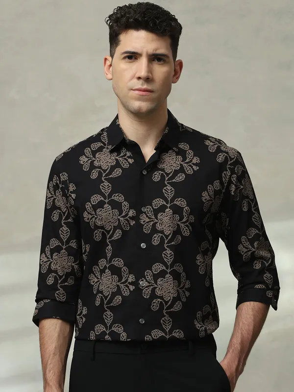 MUFTI black slim fit printed casual shirt for men