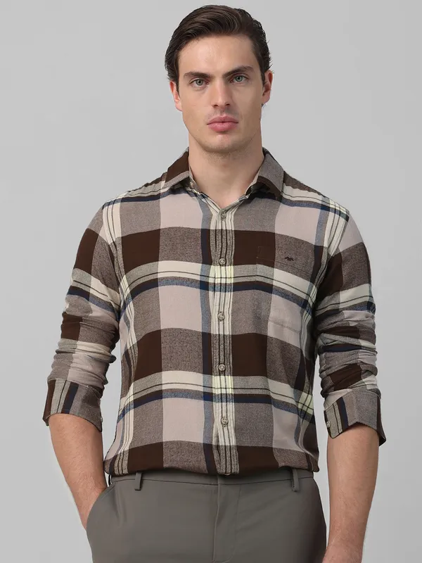 MUFTI coffee checkered shirt in cotton fabric