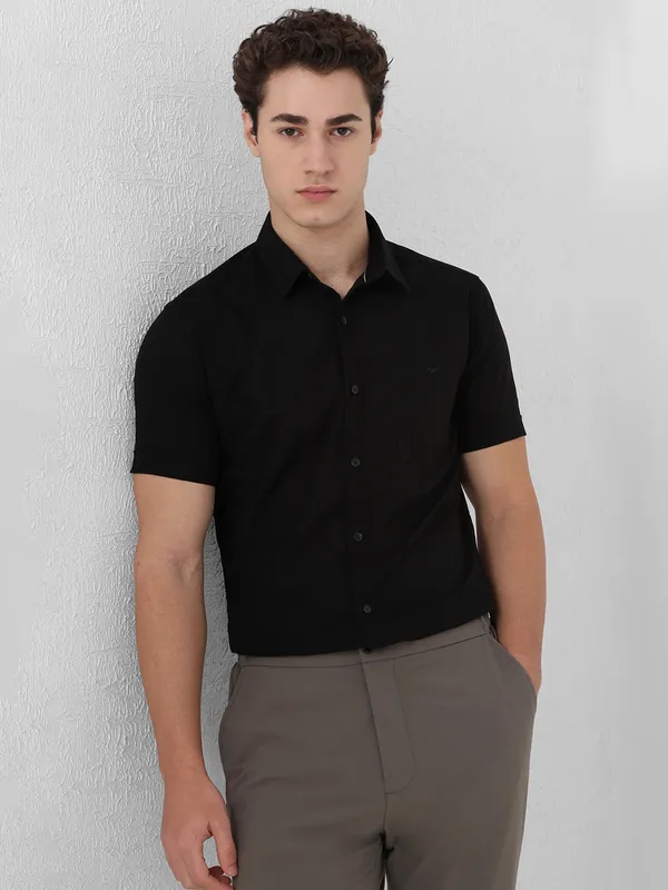 MUFTI cotton plain black shirt for men