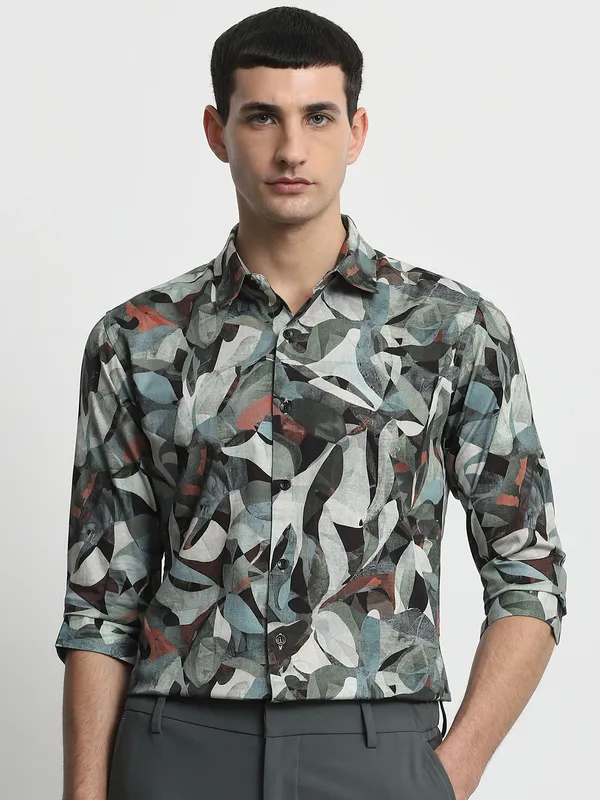 MUFTI olive floral printed casual wear cotton shirt