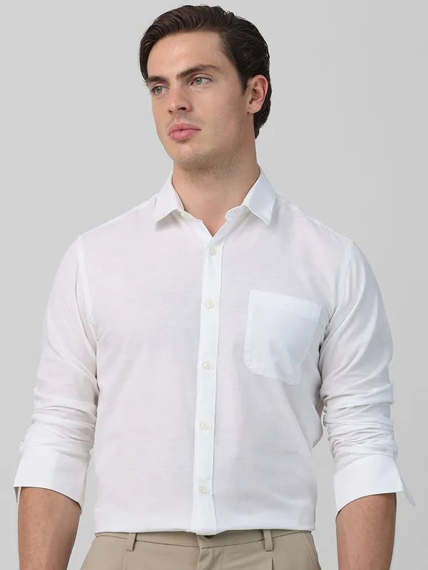 MUFTI solid white slim fit casual wear shirt for men
