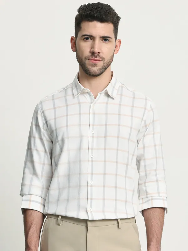 MUFTI white checkered casual wear shirt for men