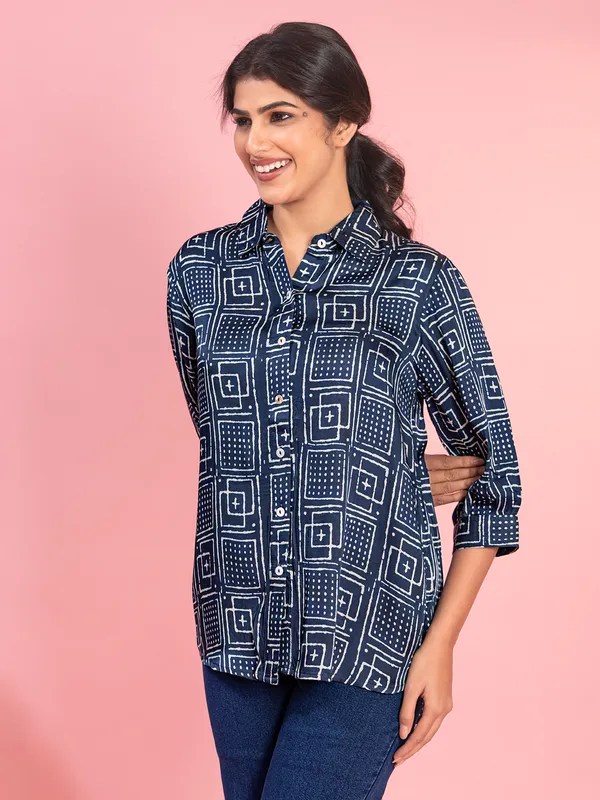 Navy crepe top for women