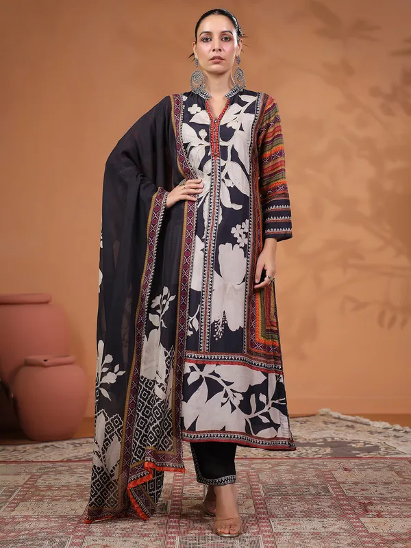 Newest black kurti set in raw silk