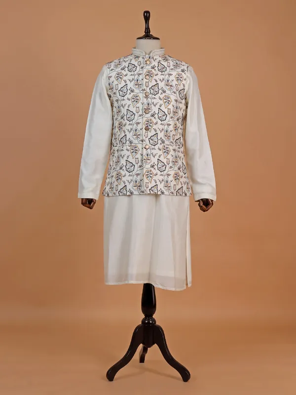 Newest silk cream waistcoat set for man