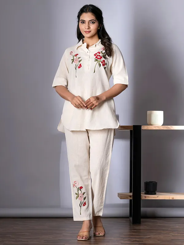 Off-white cotton co-ord set for casual