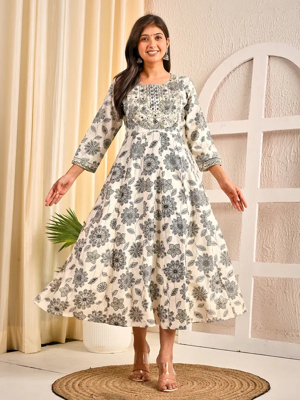 Off white cotton silk floral yoke embroidered kurti