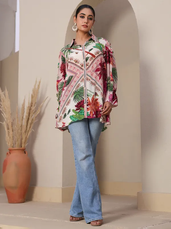 Off white crepe top with print