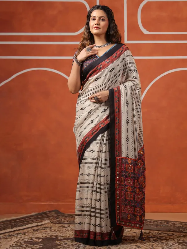 Off white printed muslim saree with ready made blouse