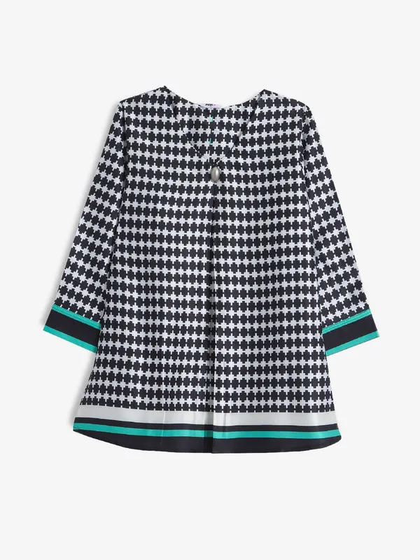 PINK NINE printed black and white top
