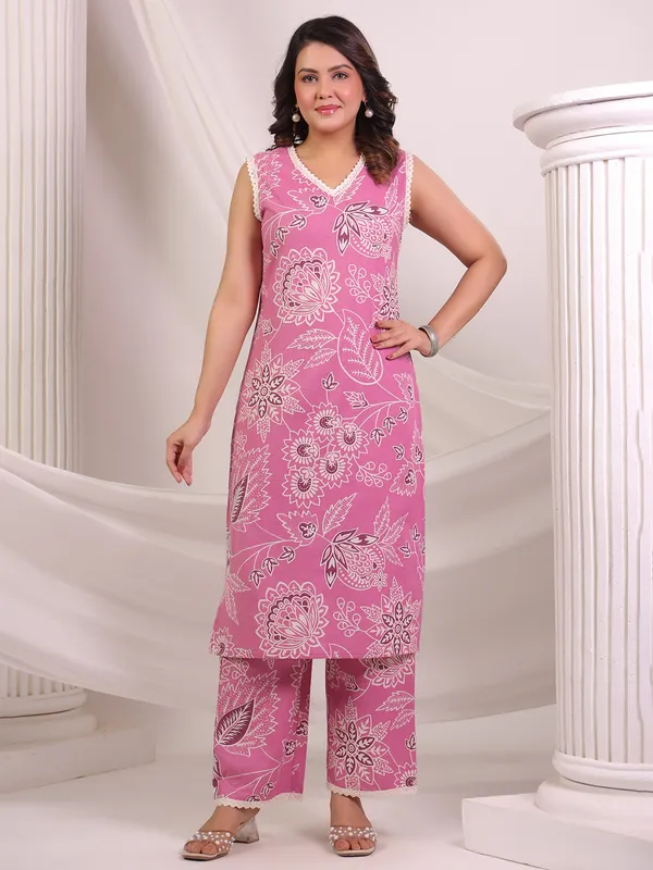 Pink printed kurti set for casual wear