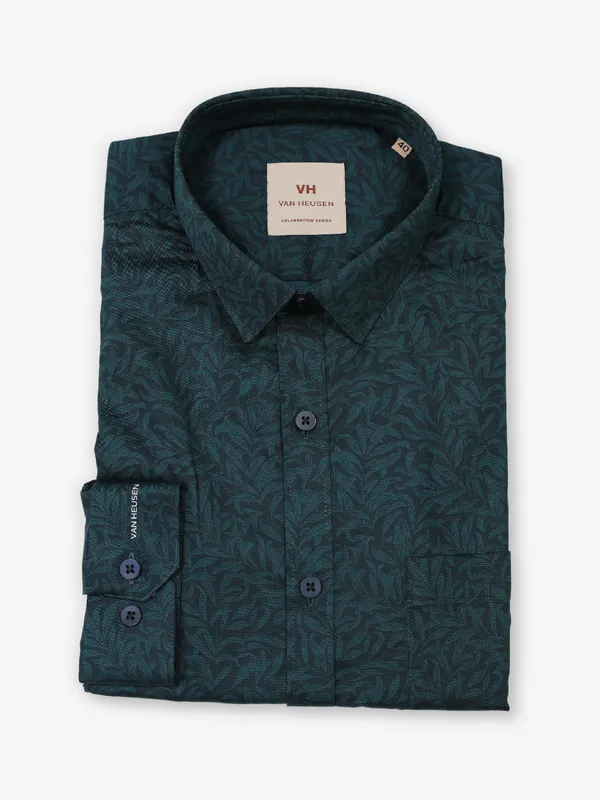 Rama green perfect formal wear shirt by VAN HUESEN