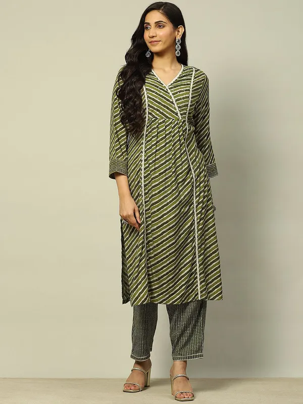 RANGRITI green stripe cotton kurti set