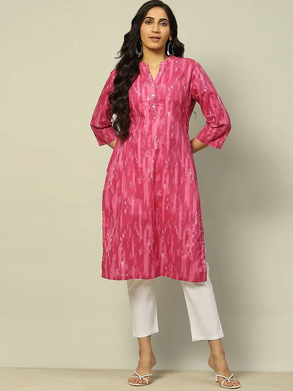 RANGRITI straight pink printed kurti