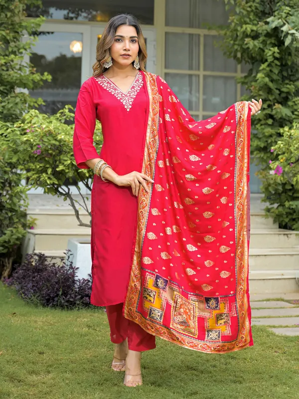 Rani pink silk kurti set with heavy embroidery