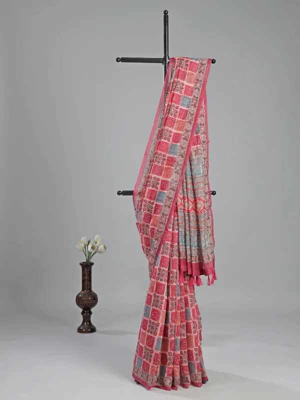 Red printed saree in semi cotton with thread work