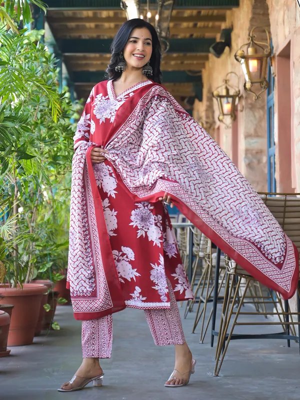 Red silk kurti set for women