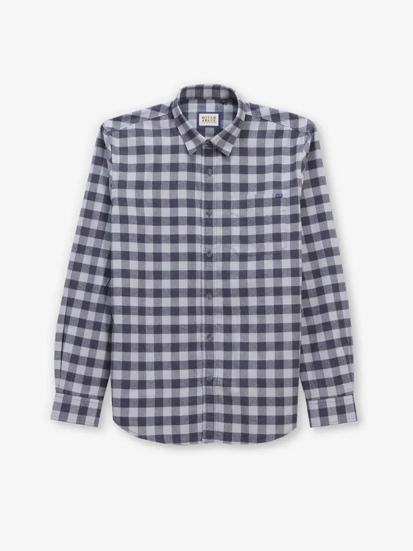 RIVER BLUE white and purple shirt