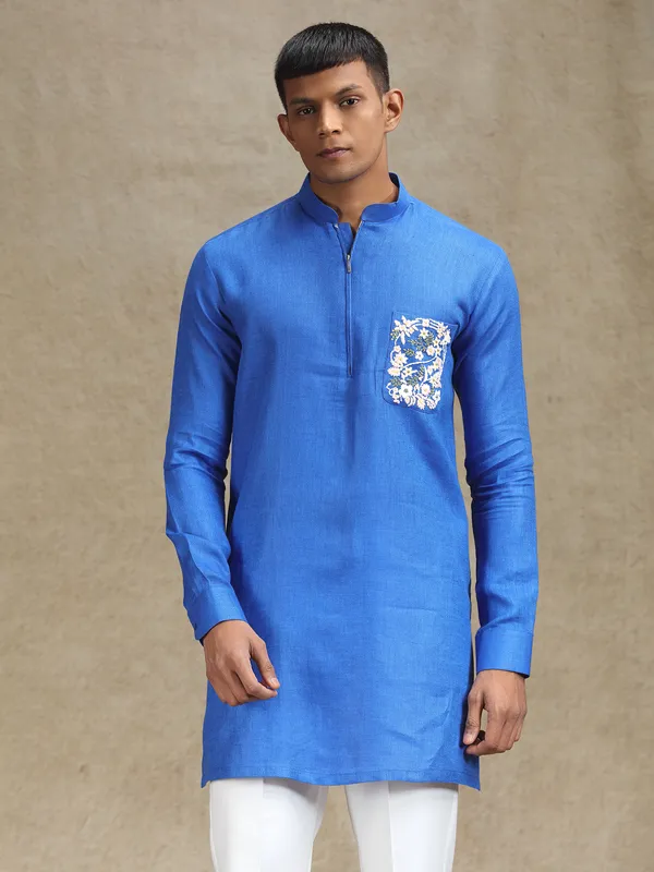 Royal blue zipper closure kurta set for festive charm
