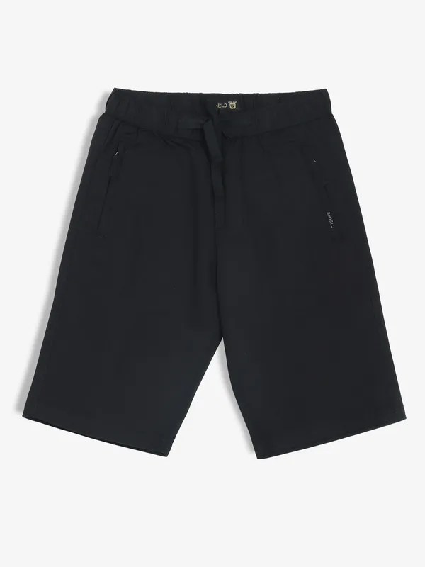 SHIELD black linen solid shorts