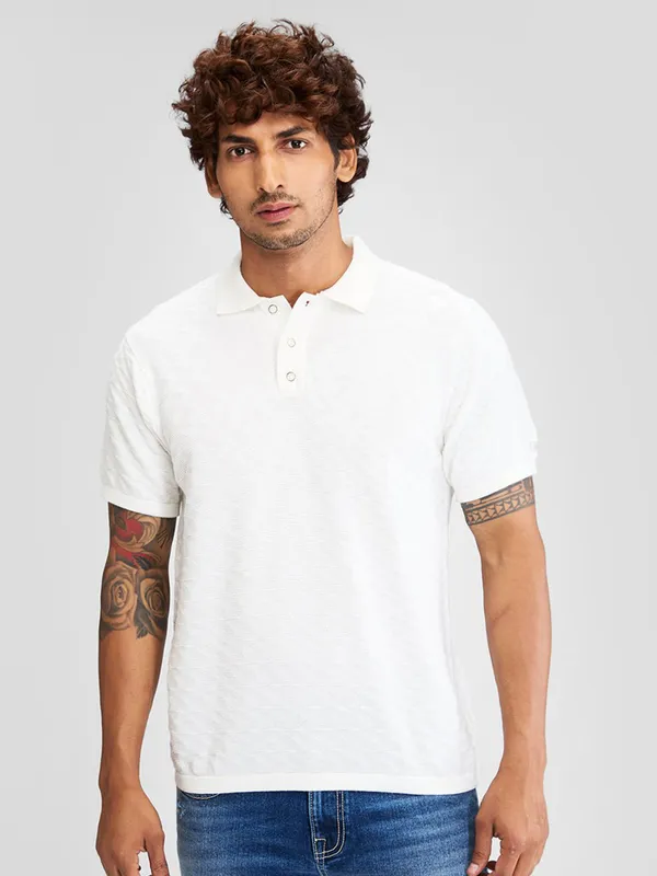 SPYKAR slim fit cotton men t-shirt in white