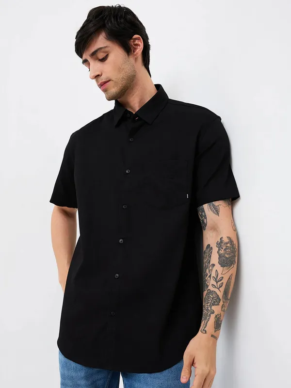 SPYKAR solid black slim fit cotton casual wear shirt