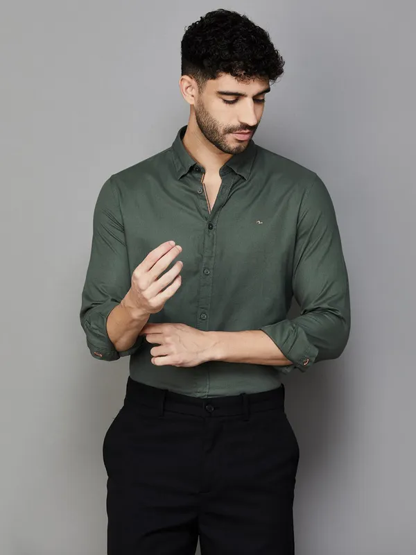 SPYKAR solid green cotton casual shirt