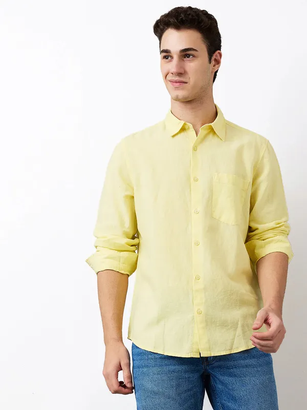 SPYKAR solid lime yellow cotton slim fit casual shirt