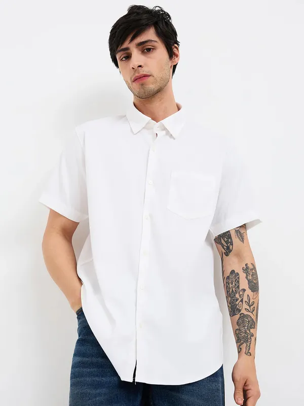 SPYKAR solid white slim fit cotton casual wear shirt