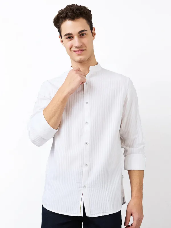 SPYKAR striped white slim fit mens casual shirt