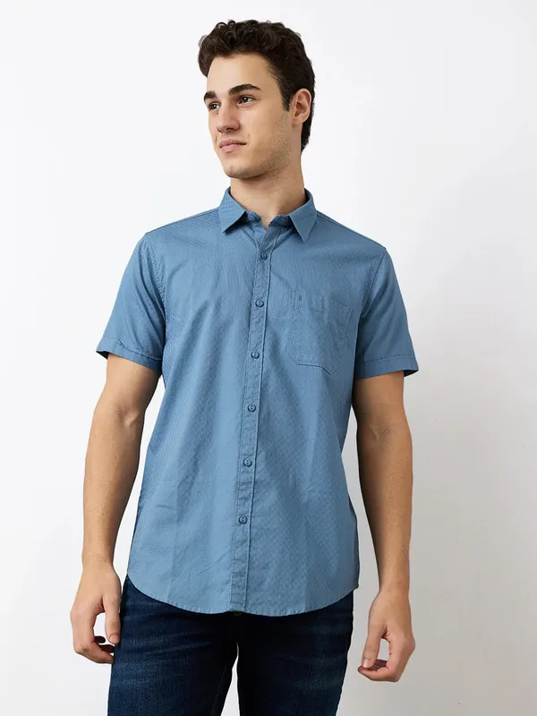 SPYKAR textured blue mens casual shirt