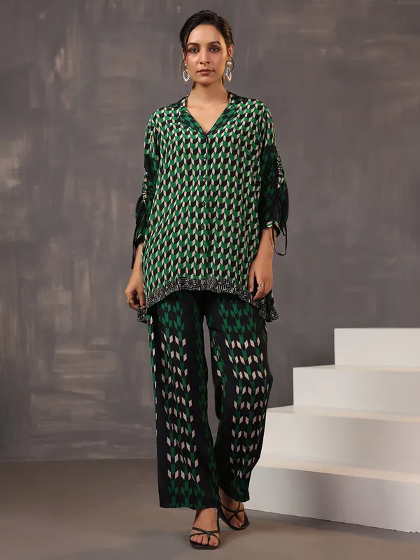 Stunning black and green satin co ord set