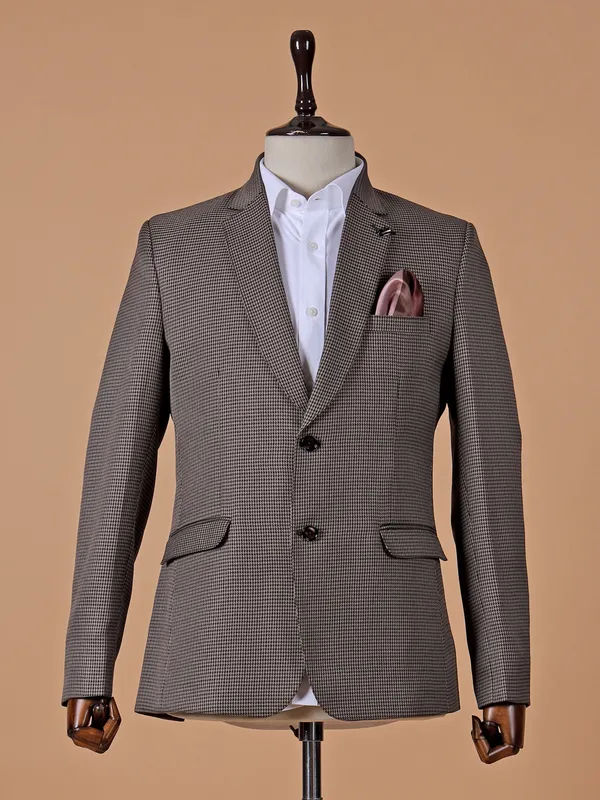 Stunning brown texture blazer