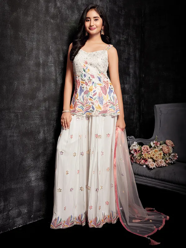 Stunning georgette off-white palazzo suit