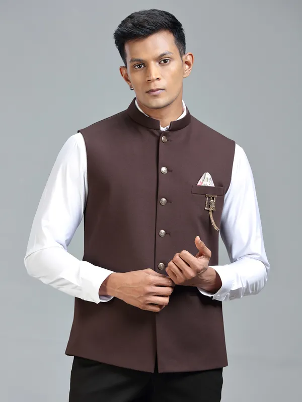 Stylish statement with brown waistcoat for men